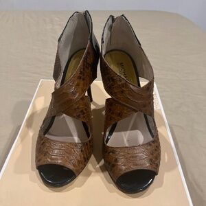 Michael Kors 8 1/2m  high heels